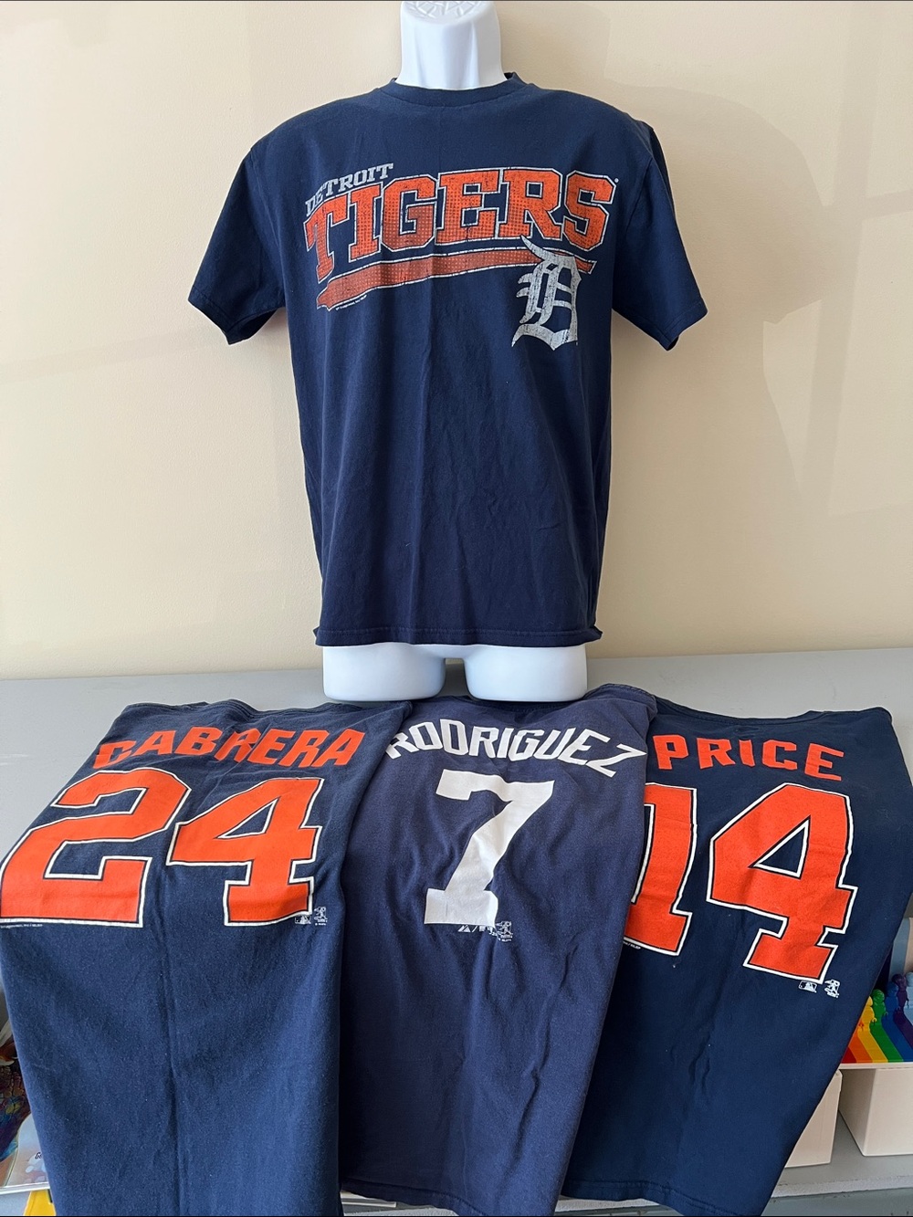 Lot of 4 Detroit Tigers Navy Short-Sleeve Team Tee Cabrera Rodriguez Price